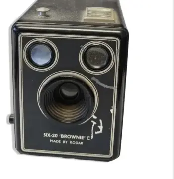 Vintage Kodak Six‑20 Brownie C Camera | Collectible Box Camera
