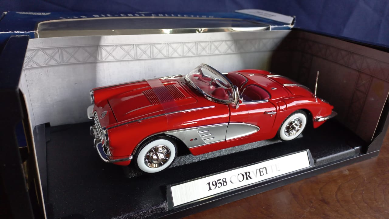 Die-Cast Vehicles & Collectables